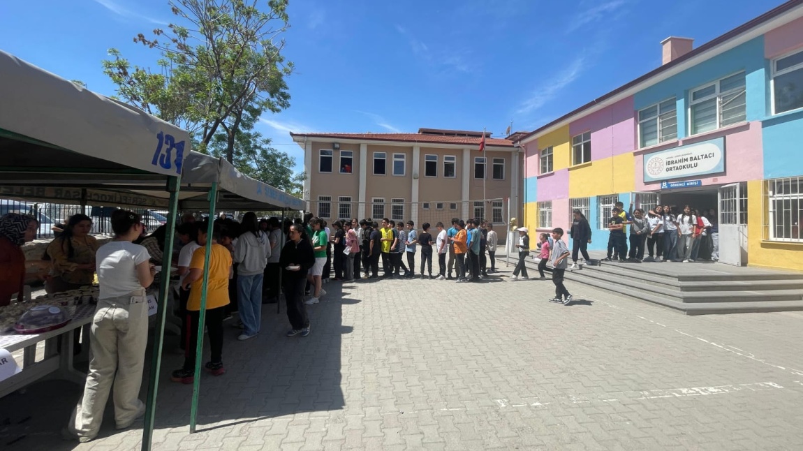 Okulumuzda kermes gerçekleştirdik.